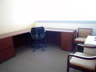 670-6th-office-w-furniture-07-30-09-4-of-12