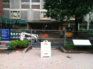 Exterior Lobby entrance web 6-23-2011 Front entrance
