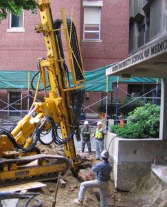 setting drill rig web2 Drill rig