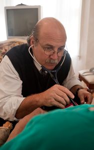 Dr. Eric Hardt on Rounds with Students Eric Hardt. Photo by Vernon Doucette
