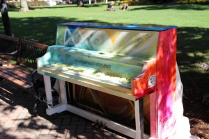Piano Talbot Green Waiting for a player...