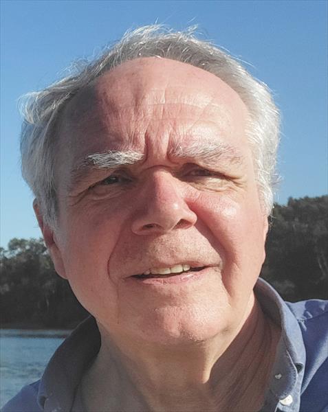 Head shot of Jan Blusztajn
