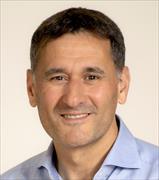 Headshot of Bob Varelas