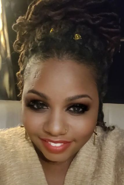 Head and shoulders shot of Latia Holmes