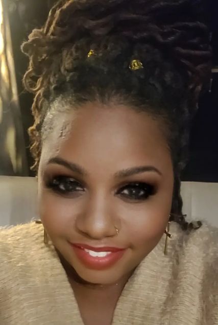 Head and shoulders shot of Latia Holmes