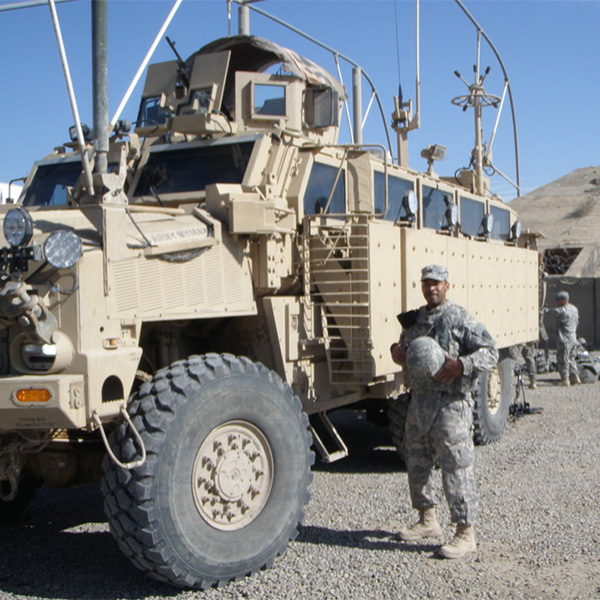 Photo of Randolph Taylor II, MD’06, in Iraq