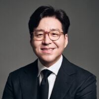 head and shoulders shot of Sung Kwon