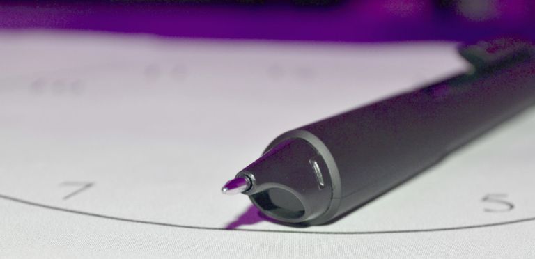 pen with line stroke