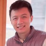 Headshot of Linzheng Shi