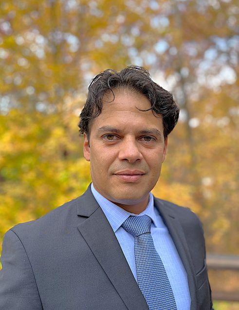 Headshot of Carlos Solorzano Vielma